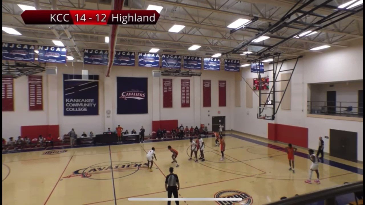 jalen hooks (jhooks1414) / Twitter