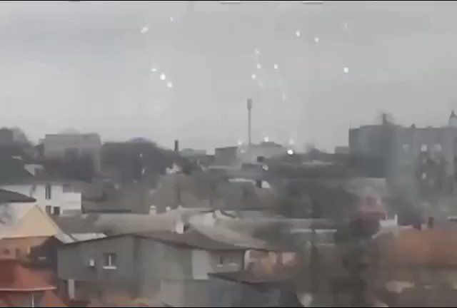 [情報] 俄軍在平安夜持續襲擊赫爾松市
