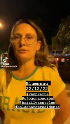 esse aqui da pra fazer tanto meme https://t.co/Mu8xr9qQYY