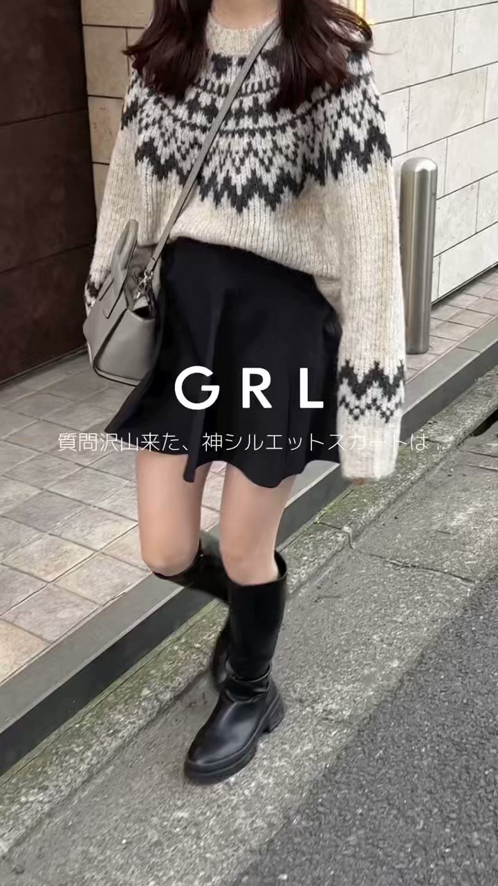 人気激安) 未使用 インパン裏地付き消しプリーツフレアミニスカート