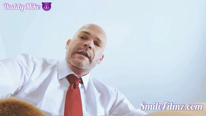 The best Christmas gift ever my boy gives to me ???

@Smilemike1 @swangaliel @JFFgaliel @SmileFilmz #smilefilmz