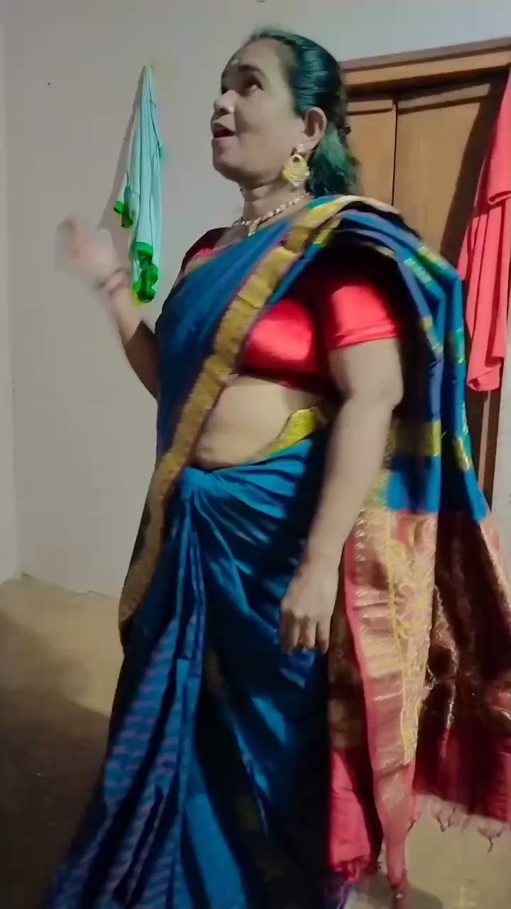 Desi old aunty video