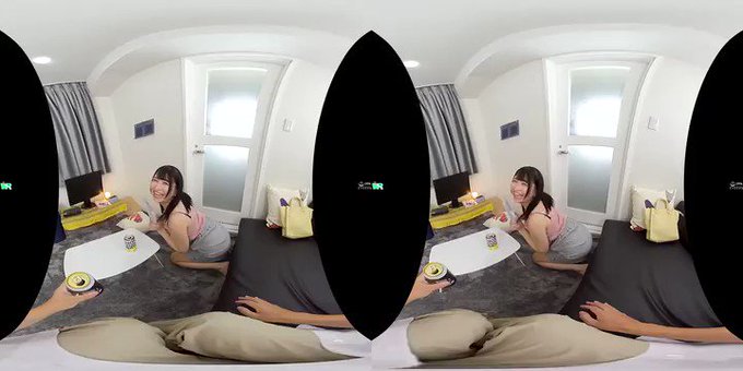 ⭐️【ブランドストア30％OFF！】⭐
    ～1月4日(水) 10:00 まで  686円～
️
【VR】【終電逃した先輩を家に泊めたらノーパンノーブラ！… https://t.co/D906m4NiJA