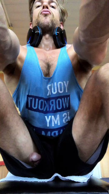 When you hit the gym.. do you usually behave like @iamthatmax ?? Follow him for more! 

Find your favorite