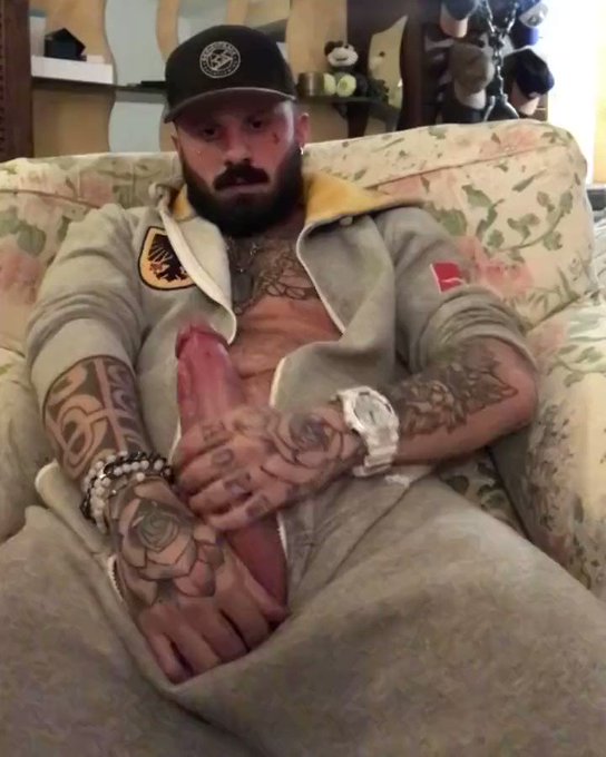 10.5 INCH DICK FOR YOU ? SO FUCKING BIG!? WOULD YOU BE ABLE TO RIDE SUCH A GIANT DICK? ???

Go Follow