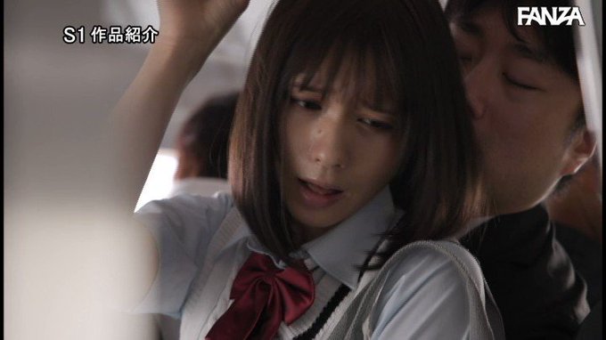 制服少女が可愛くて、おっぱい大きくて、押しに弱そうで…まさかの展開😈

たまんないよなぁ…
https://t.co/GIPN1sD2Cl