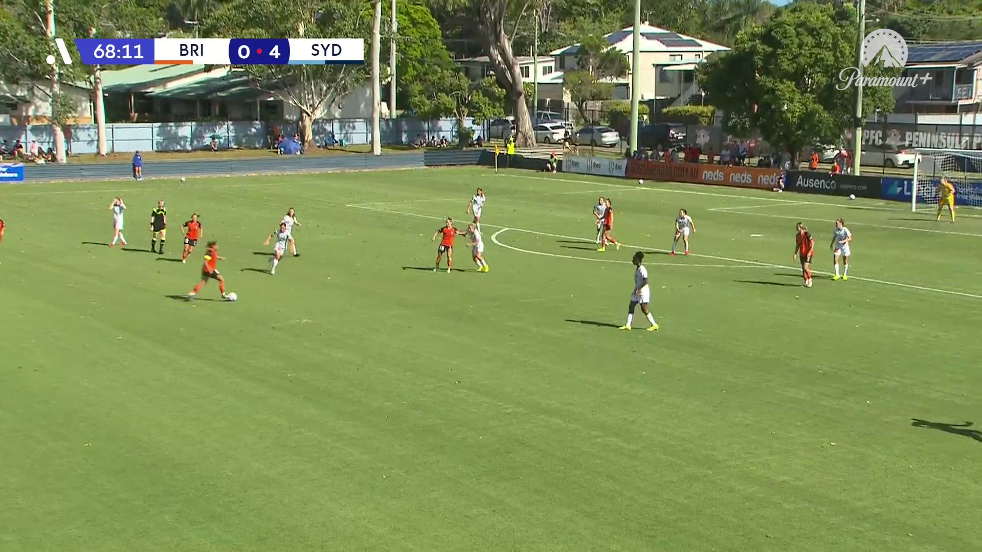 .@brisbaneroar 𝐀𝐑𝐄 𝐎𝐍 𝐓𝐇𝐄 𝐁𝐎𝐀𝐑𝐃!📈

It's a 𝙙𝙖𝙯𝙯𝙡𝙞𝙣𝙜 run and goal from Ayesha Norrie! 💪

Follow live:  all the action LIVE on #DubZone 📺

#WeAreALeagues  @LibFinancial”