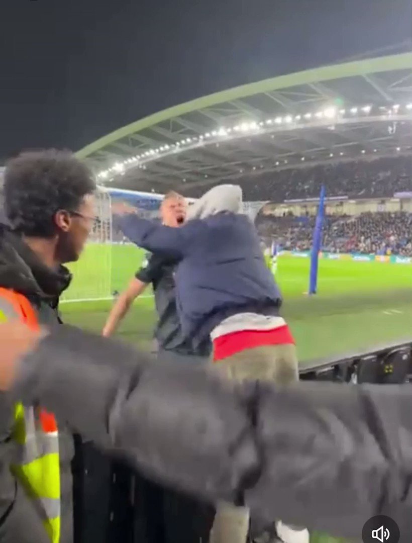 Doc on Twitter "Zinchenko celebrates with an Arsenal fan https//t.co