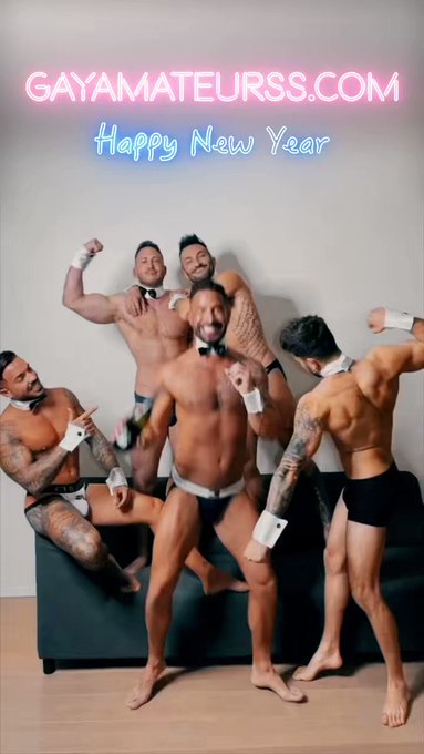 HAPPY NEW YEAR ?TO ALL OUR FOLLOWERS FROM OUR HOT TEAM

@andreacoletti12 @ink_italian 
@santamariahard