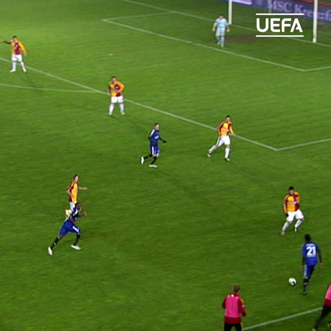 3 9 - Happy Birthday, Paolo Guerrero!    in 2009 Galatasaray  | 