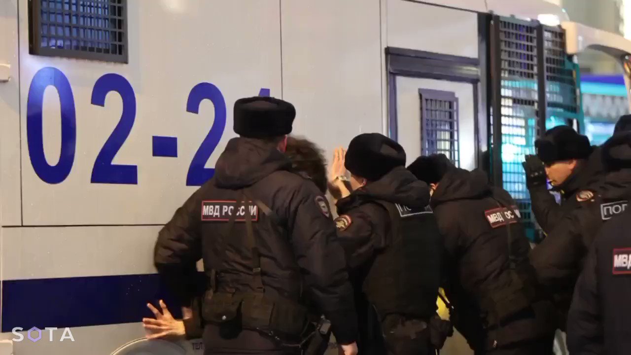 NEXTA on Twitter: "🤡 #Russian Interior Ministry: The New Year's Eve in