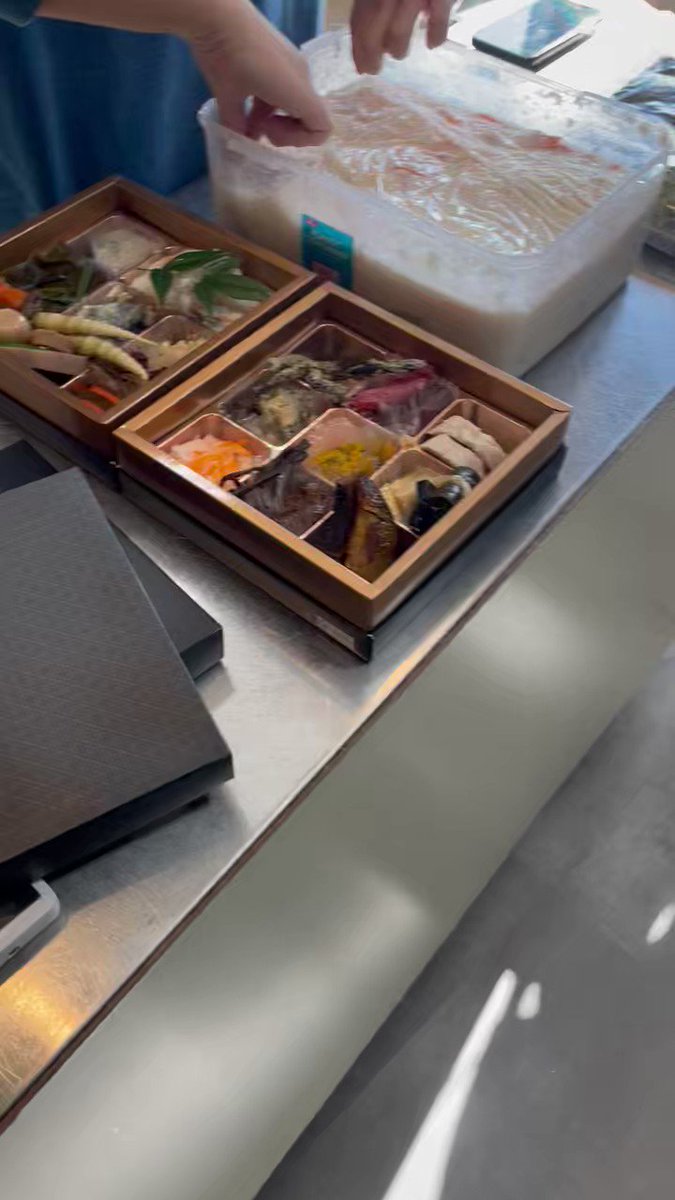 Naoki SAKATA 坂田直樹 on Twitter 