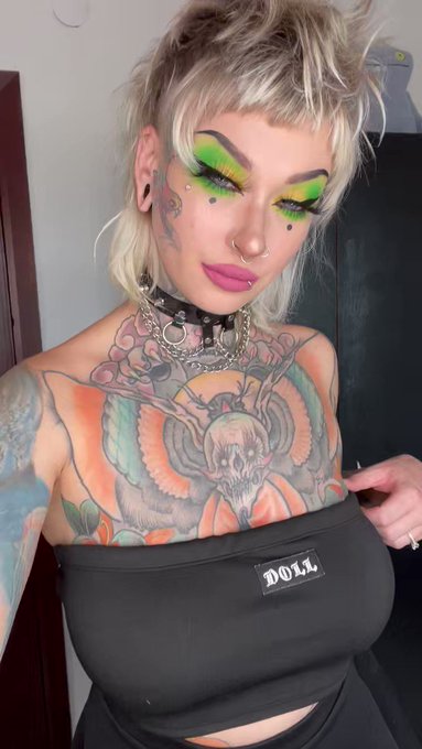 Micky Bottenberg’s pics and videos