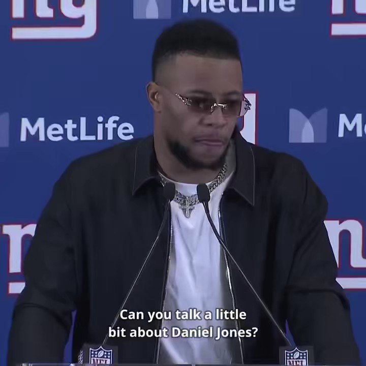 Sad giants fan on Twitter "RT Giants DJ was ballin’ 😮‍💨"