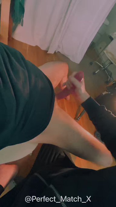 #nsfw #nsfwtw #nsfwaccount #nsfwtwt #memilking #handjobgay #handjob?  #bigdick #bigcock #blowyourload