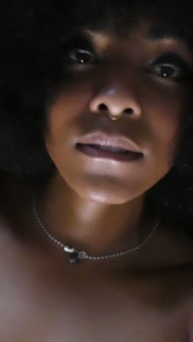 My speaker blew out. 😅 https://t.co/vzD8JACcac