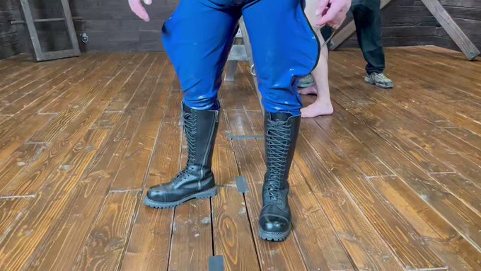 Loving my #FetishLife @kinkmen https://t.co/OBizT7msoV