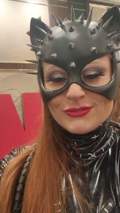 Come see me at the AVN Booth 4-6pm!
@avnexpo #avnexpo #avn #catwoman https://t.co/Ni6uPr31nB
