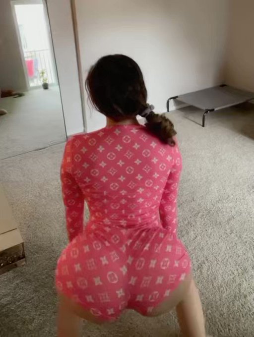 Pink ? https://t.co/AbfwCNW4Nt