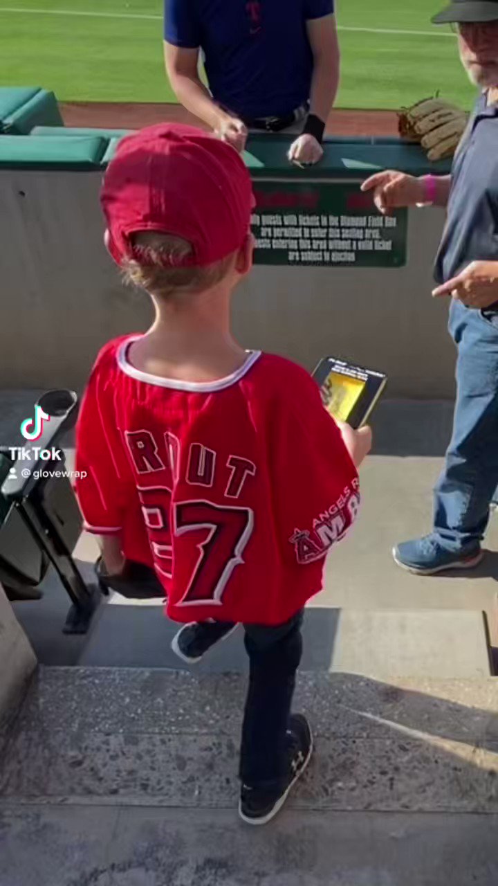 Glove Wrap™ for baseball, softball and hockey (glovewrapTM) / Twitter