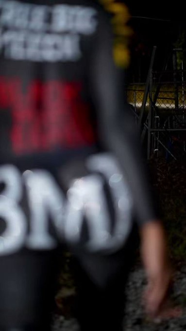 You can&rsquo;t stop the rain 🔥BMF @itsbosstec https://t.co/vLtTsadvPr<a class="tags" href="/tag/itsbosstec">@itsbosstec</a><a href="/tag/balenciaga"class="tags"><span>#balenciaga</span></a>