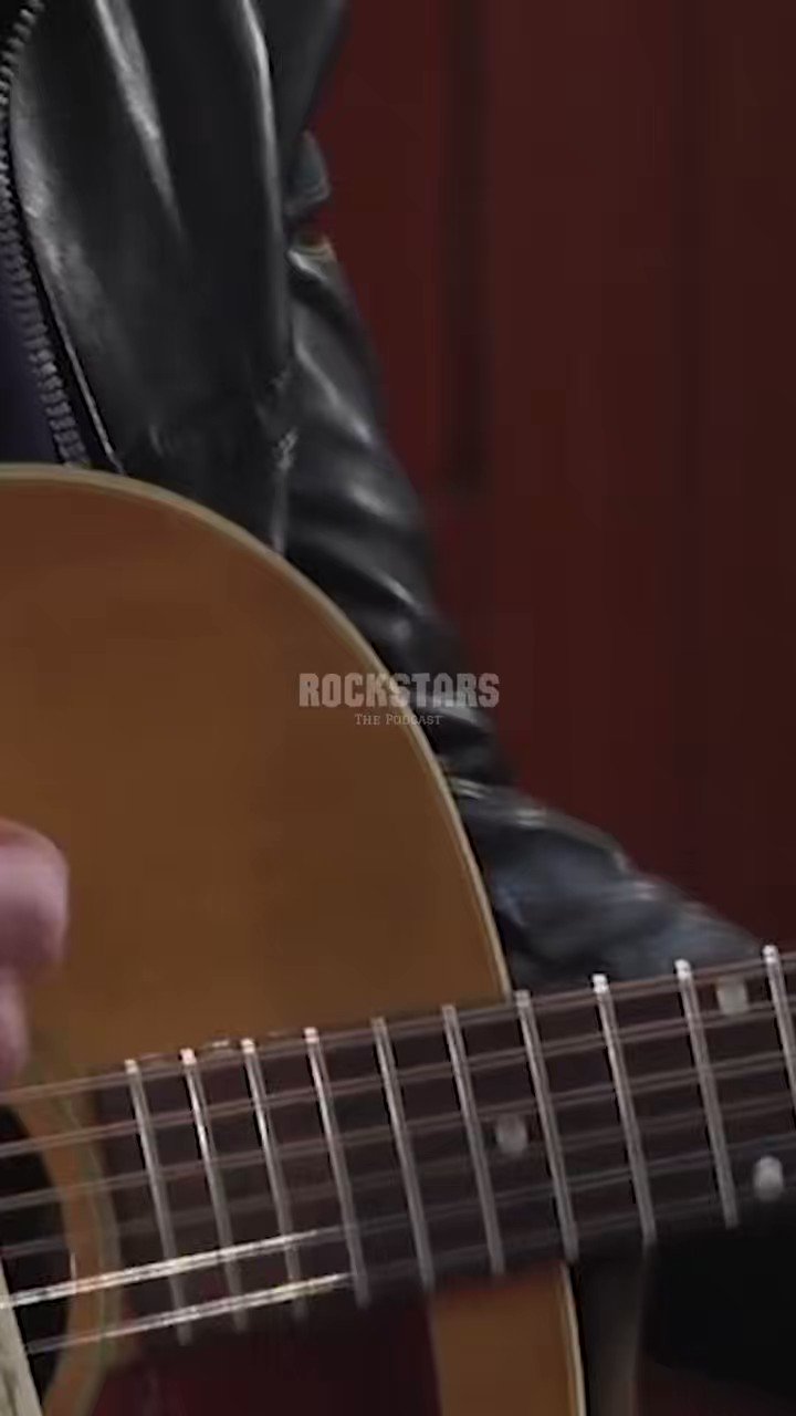 Happy Birthday to the king Alex Turner 