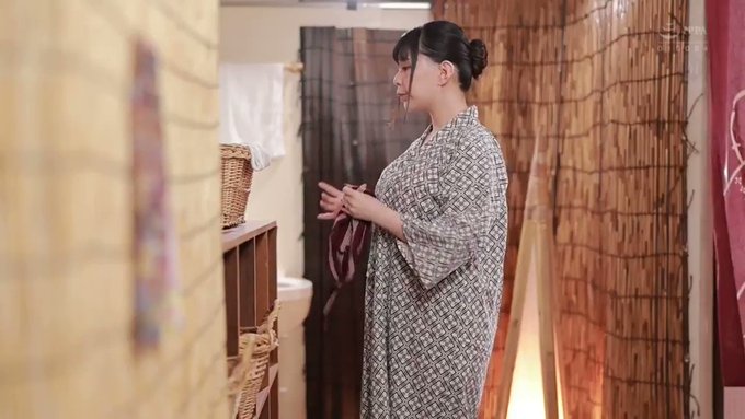 寿退社を祝う温泉旅行で上司に...(*ﾉωﾉ) https://t.co/MptVFzLvqo