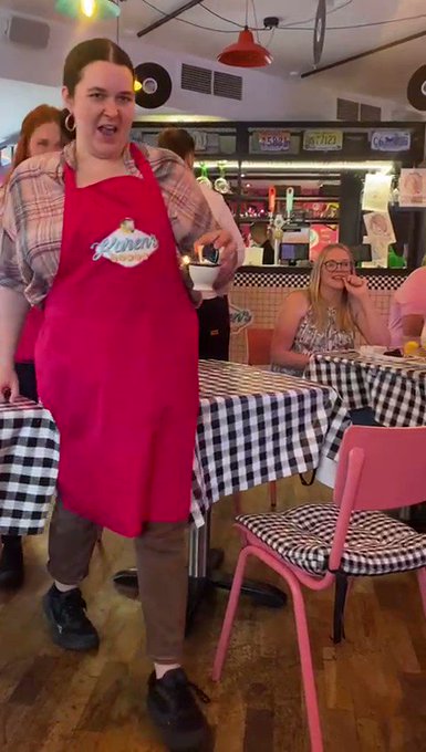 Karen’s Diner got me good! ? https://t.co/vNvGK88Bmn