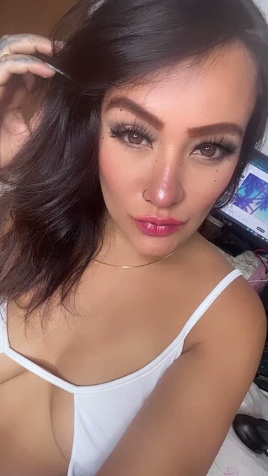 Hello guys 🤍🤍 https://t.co/UlLStwk0ZF