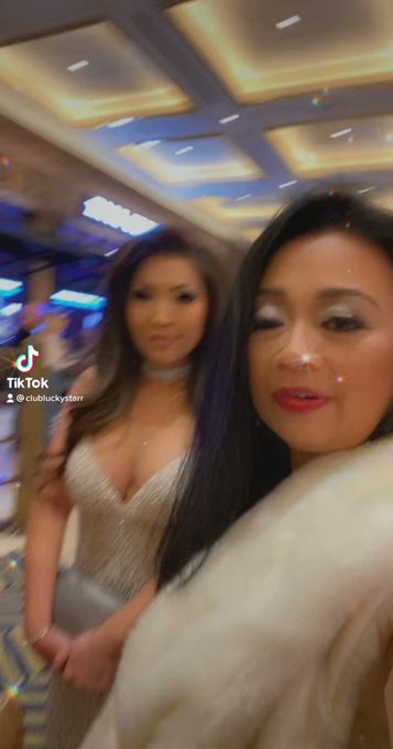 #AVN_AWARDS_SHOW #avn https://t.co/fOYPJ65ZY4