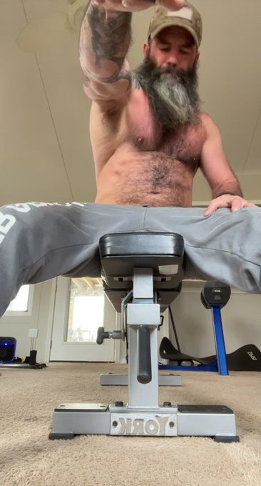 Working that back, don’t know how to act ? https://t.co/quF07YWWXV