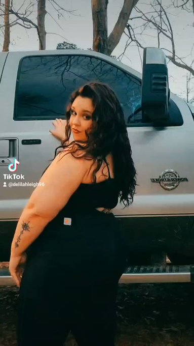 #TruckinGirls #bbw https://t.co/oRxJZntydQ<a href="/tag/truckingirls"class="tags">#TruckinGirls</a><a href="/tag/bbw"class="tags">#bbw</a>