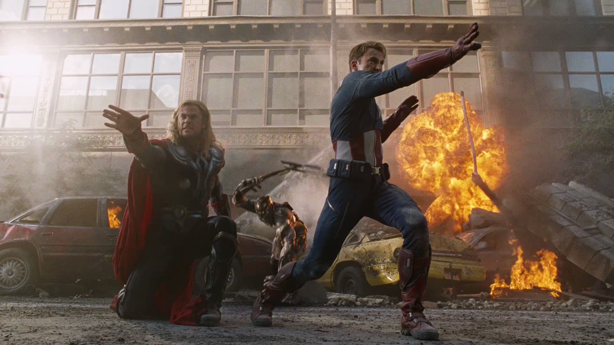 RT @MCU_PHASE_1: Thor and Cap fight the Chitauri https://t.co/627eR4pgY4
