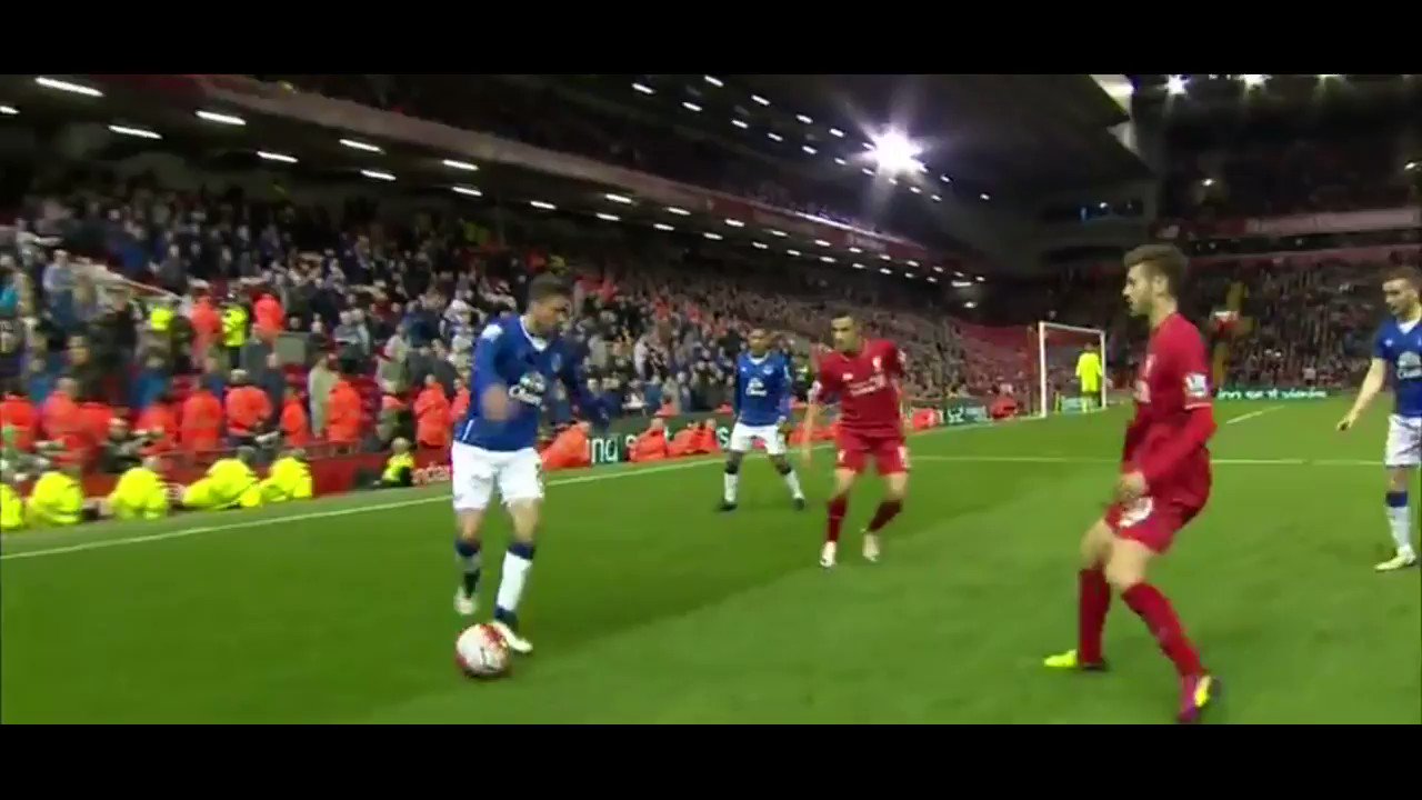 Happy Birthday Lucas Leiva Here he is with a ferocious effort vs Everton in 2016 that made Jurgen Klopp\s day 