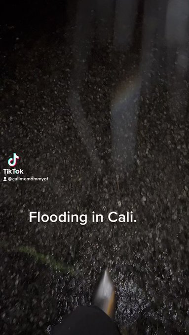 Thinking of the Homeless who are outside in California right now. ? #flooding #cali #homeless https://t