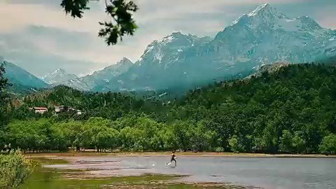 RT @natdevaere: This show got cancelled.

Is this a joke?

KELLY SAVE OUR NUNS
#SaveWarriorNun #WarriorNun https://t.co/X8xoKDXiAA