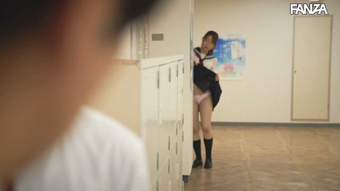 ボクに面倒な用事を押し付ける女の子が、お礼のパンチラを見せつけてきてくれた話です

本編はリプ欄から 👇
https://t.co/HDKbQMkIz6