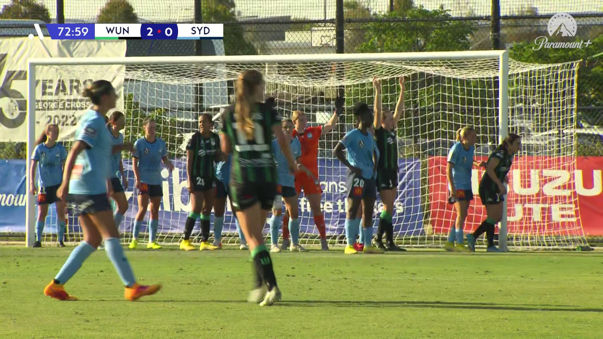 𝘾𝙤𝙪𝙡𝙙𝙣'𝙩 𝙜𝙚𝙩 𝙖𝙣𝙮 𝙘𝙡𝙤𝙨𝙚𝙧 ! 😱

@wufcofficial almost make it three but are denied after a goalmouth scramble ❌

Catch all the action LIVE on @Channel10AU PLAY 📺

Follow LIVE:  #WeAreALeagues”