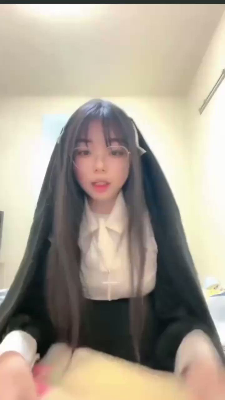 Best nipslips/upskirts in slow motion on Twitter " TiktokLive tiktok