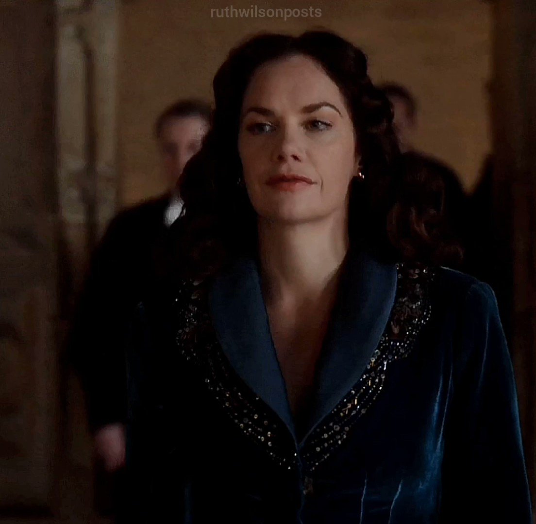 Happy Birthday Ruth Wilson!  Your protrayal of Mrs Coulter will forever be famous. 