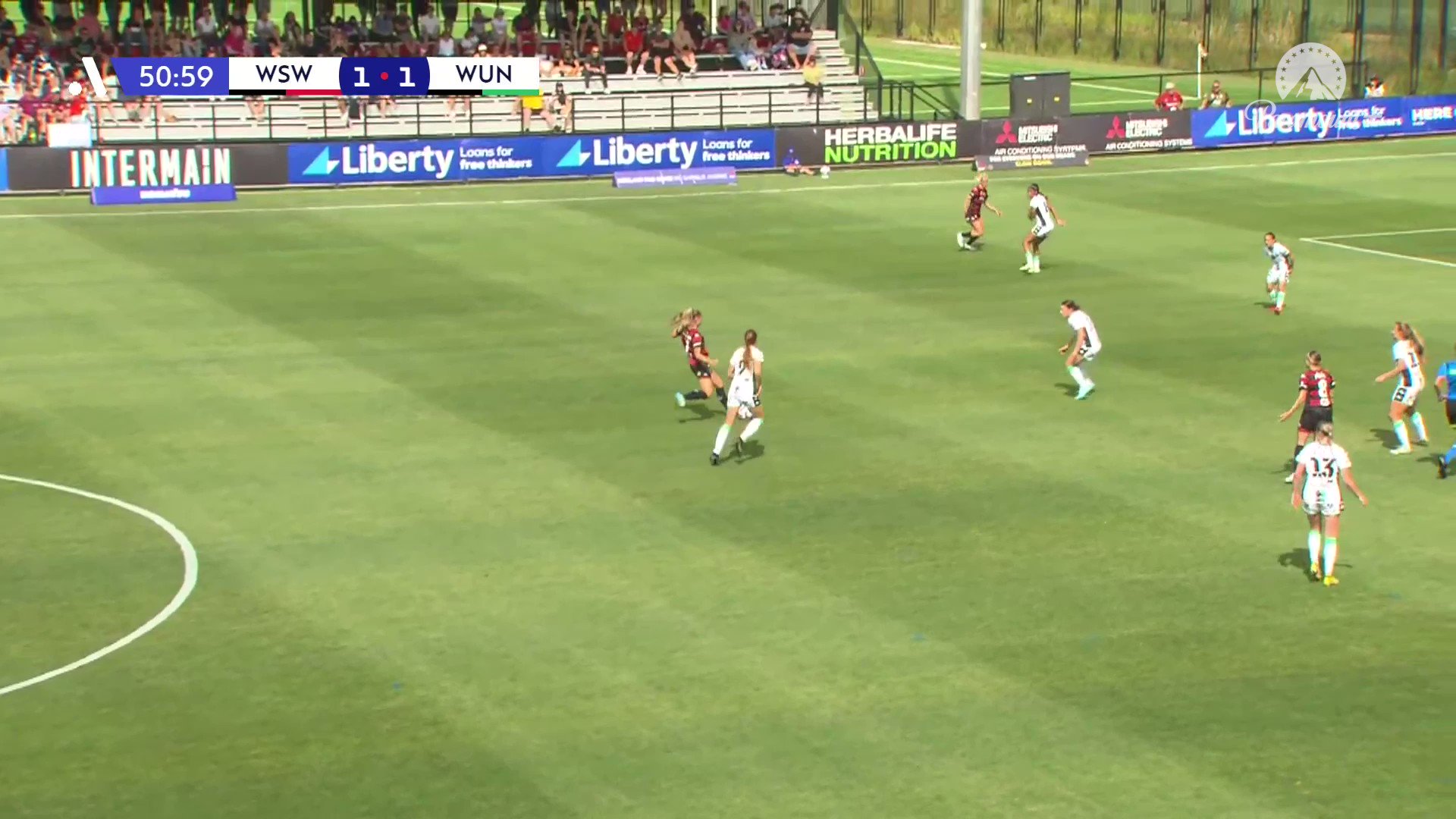 🔴 𝐓𝐡𝐞 𝐮𝐩𝐬𝐞𝐭 𝐢𝐬 𝐁𝐀𝐂𝐊 𝐎𝐍 ⚫️

Amy Harrison the scorer, from the tightest of angles, to fire @wswanderersfc in front against @wufcofficial!

Follow live:  all the action LIVE on #DubZone 📺

#WeAreALeagues @LibFinancial”