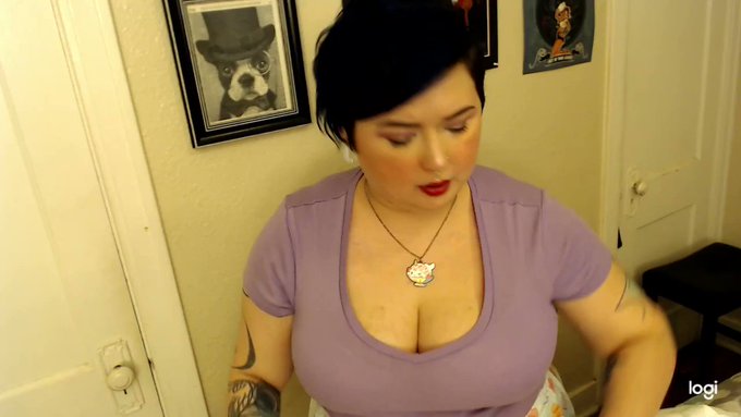 Just made another sale! Mommy BB changes diaper &amp;amp; makes u cum https://t.co/NbtUDUSL5I #MVSales https://t<a href="/tag/mvsales"class="tags"><span>#mvsales</span></a>