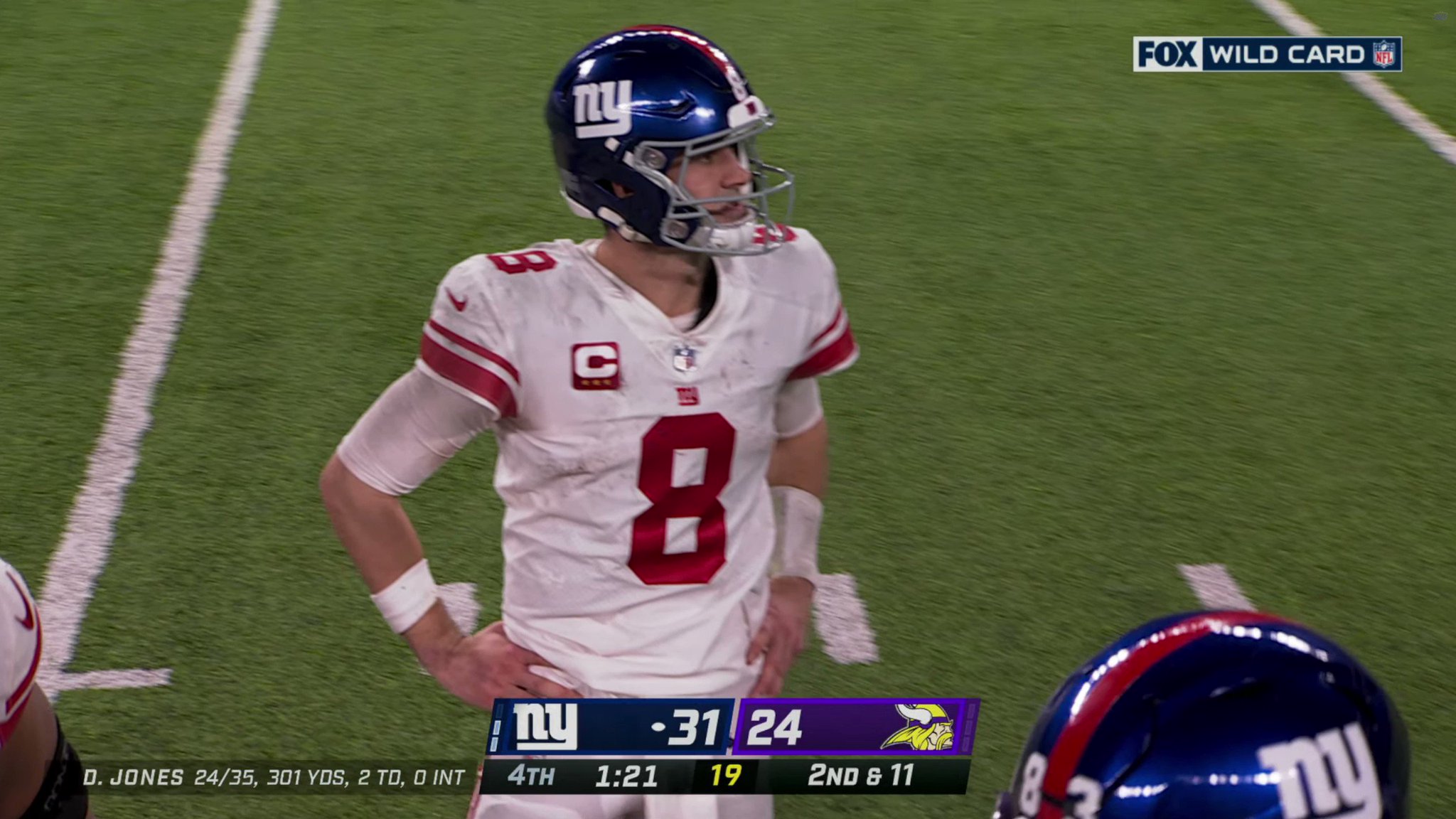 sports announcers with no context on Twitter "HE DID IT. FIRST PLAYER