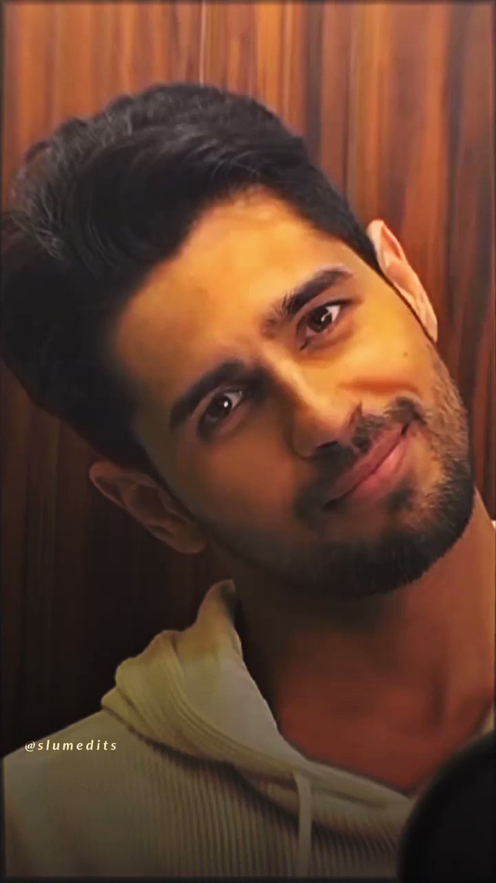 HAPPY BIRTHDAY SIDDHARTH MALHOTRA  <3      