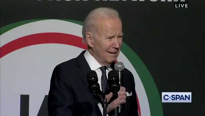 Read more about the article WATCH: Biden forgets the name of Arndrea Waters King as he is singing her Happy