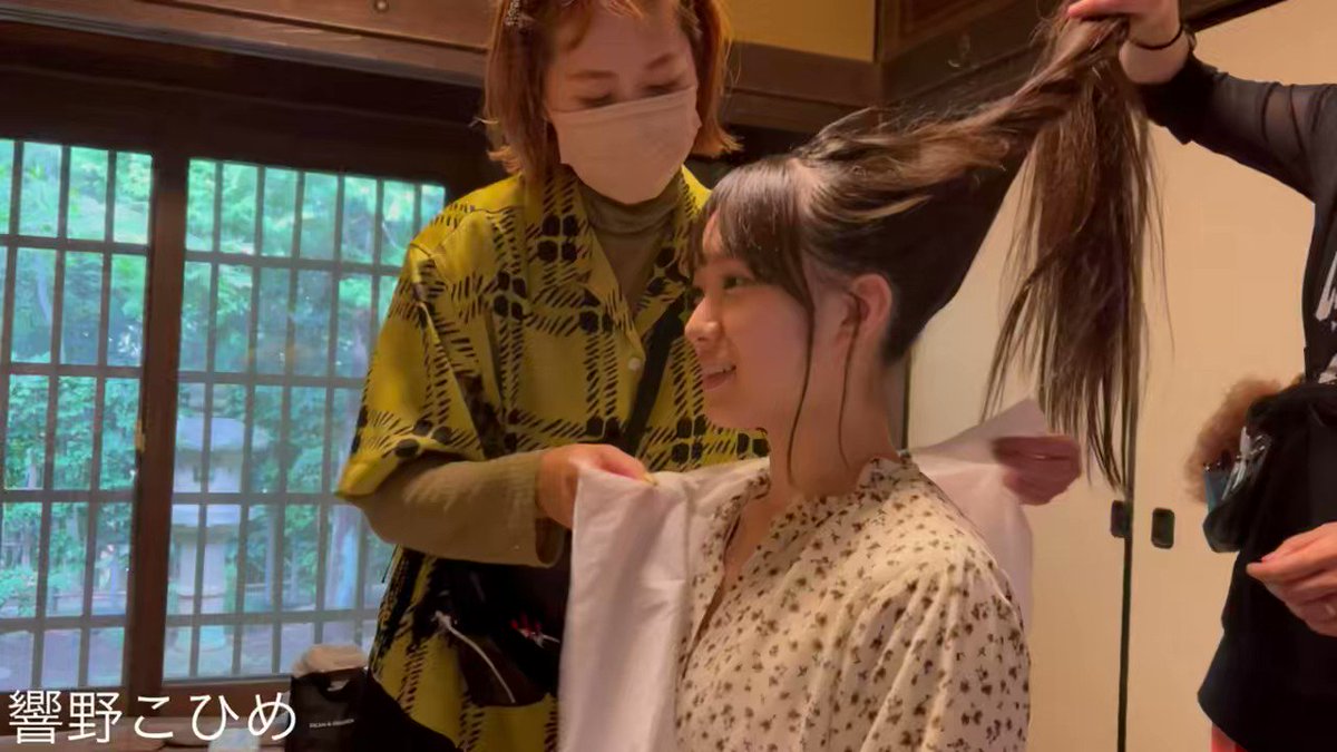 布絵　日本髪女性　【テープ痕、破れあり、折れあり】 布絵 日本髪女性 【テープ痕、破れあり、折れあり】 美術品