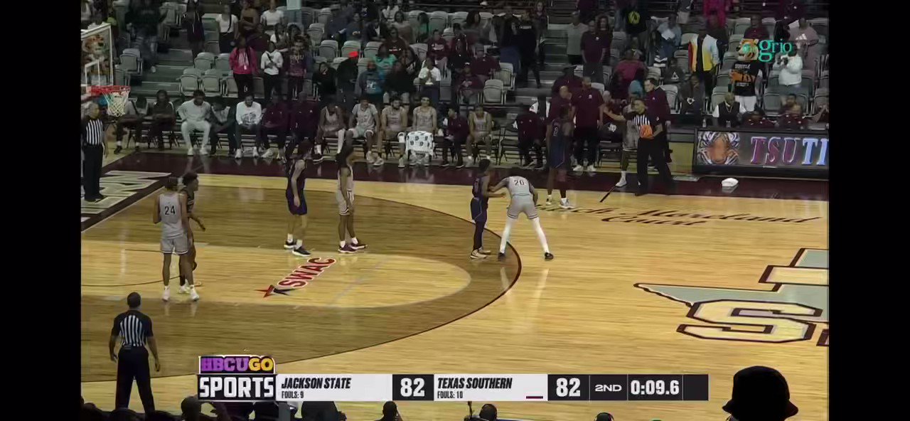 NCAA Buzzer Beaters & Game Winners (NCAABuzzerBters) / Twitter