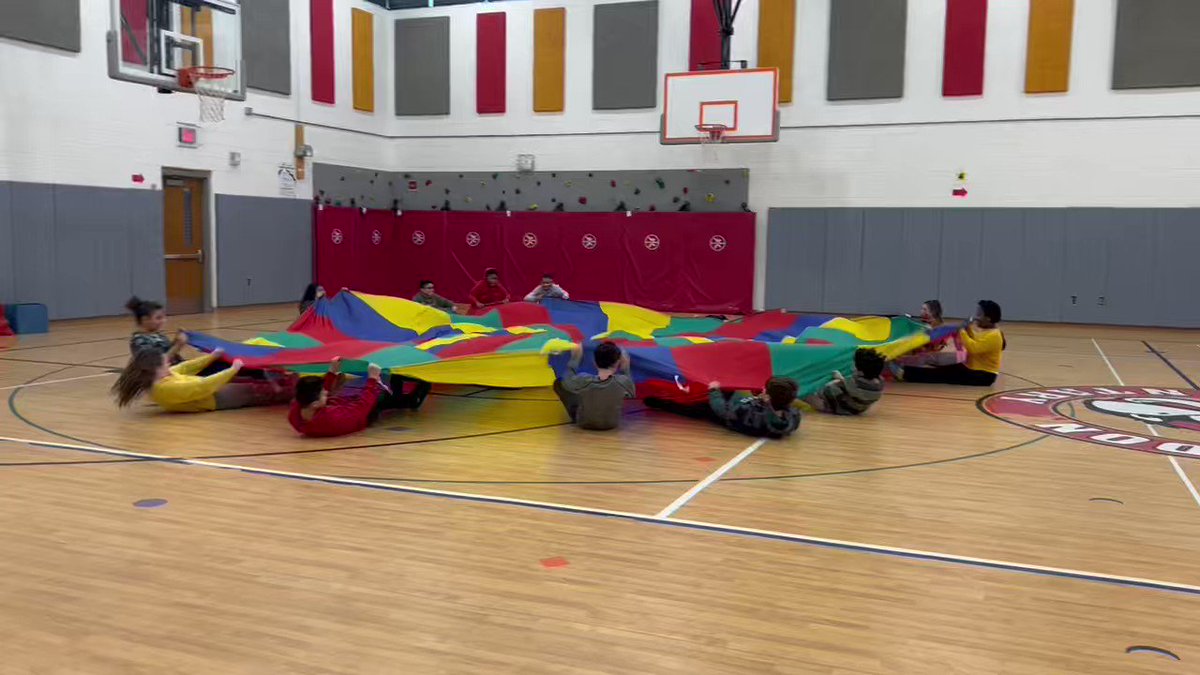 Parachute Week in PE!!! <a target='_blank' href='http://search.twitter.com/search?q=physed'><a target='_blank' href='https://twitter.com/hashtag/physed?src=hash'>#physed</a></a> <a target='_blank' href='http://search.twitter.com/search?q=abdrocks'><a target='_blank' href='https://twitter.com/hashtag/abdrocks?src=hash'>#abdrocks</a></a> <a target='_blank' href='https://t.co/I7Q2ttH5LN'>https://t.co/I7Q2ttH5LN</a> <a target='_blank' href='https://t.co/4F3orQNXdH'>https://t.co/4F3orQNXdH</a>