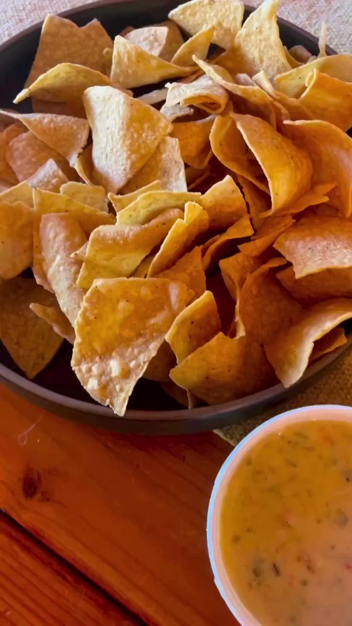 QDOBA on Twitter "Families that eat QDOBA together, save together. 👏