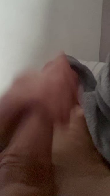 Who&rsquo;s letting me drain them , I know I&rsquo;m worth it, slapping my balls in your face  https://t.co/GRFX780v3V<a href="/tag/bestballsontwitter"class="tags"><span>#bestballsontwitter</span></a>